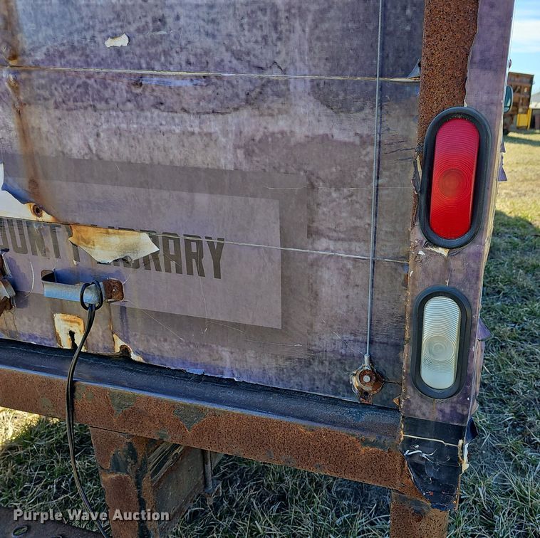 image for item DM1530 2008 Ford E350 Super Duty  box truck