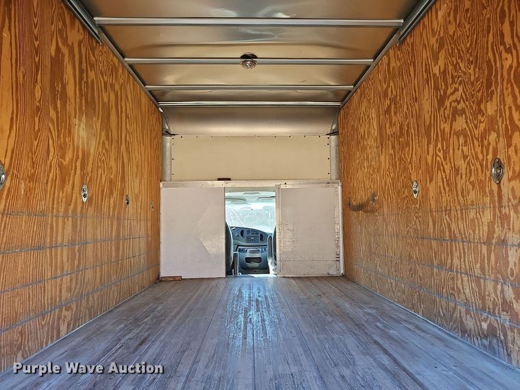 image for item DM1530 2008 Ford E350 Super Duty  box truck