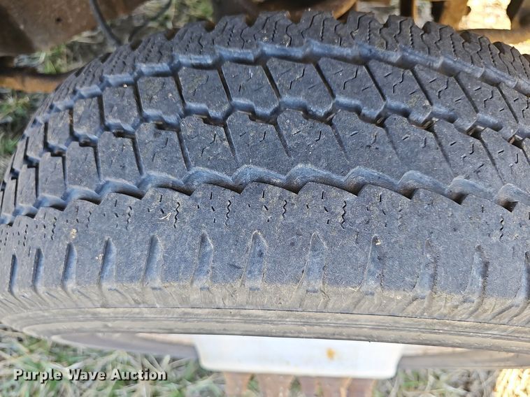 image for item DM1530 2008 Ford E350 Super Duty  box truck