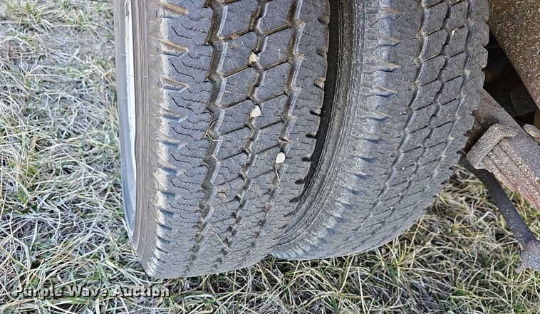 image for item DM1530 2008 Ford E350 Super Duty  box truck