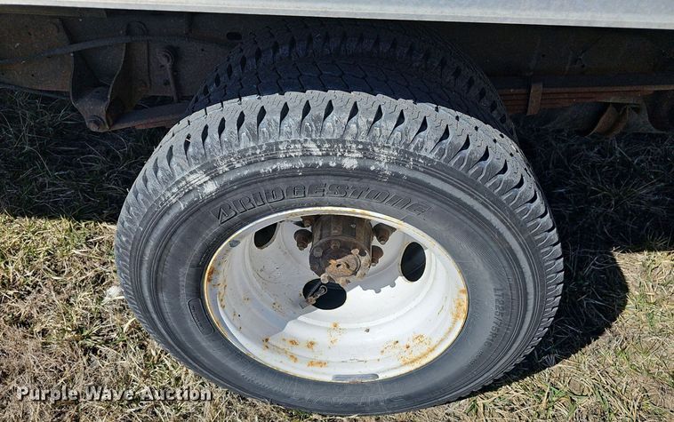 image for item DM1530 2008 Ford E350 Super Duty  box truck