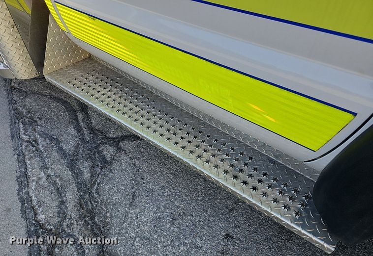 image for item DM1538 2014 Ford F550 Super Duty XLT ambulance