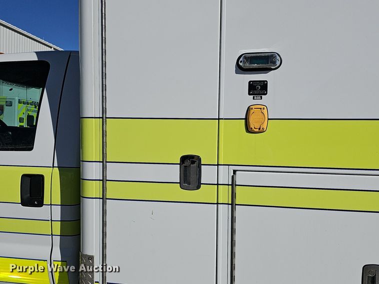 image for item DM1538 2014 Ford F550 Super Duty XLT ambulance