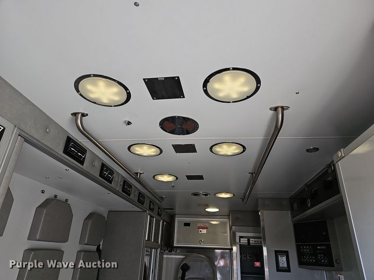 image for item DM1538 2014 Ford F550 Super Duty XLT ambulance