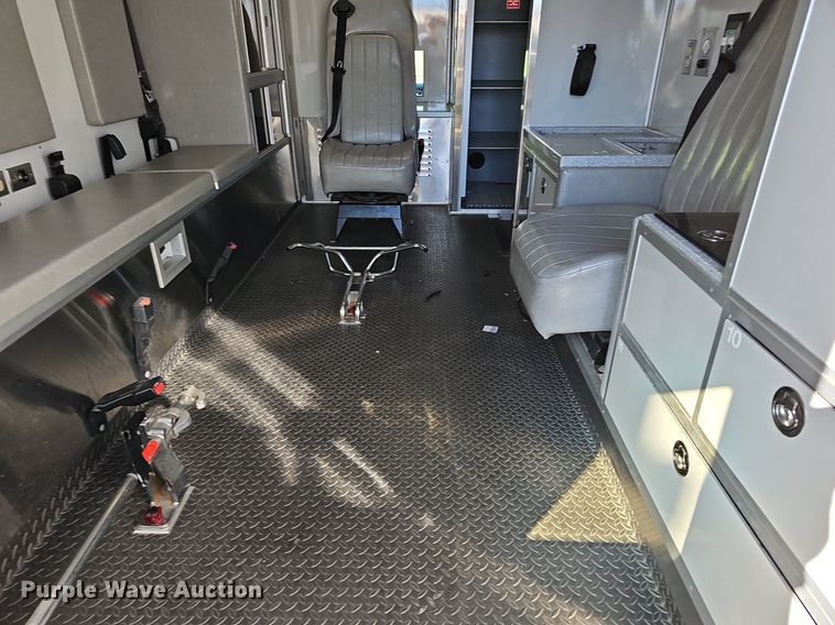 image for item DM1538 2014 Ford F550 Super Duty XLT ambulance