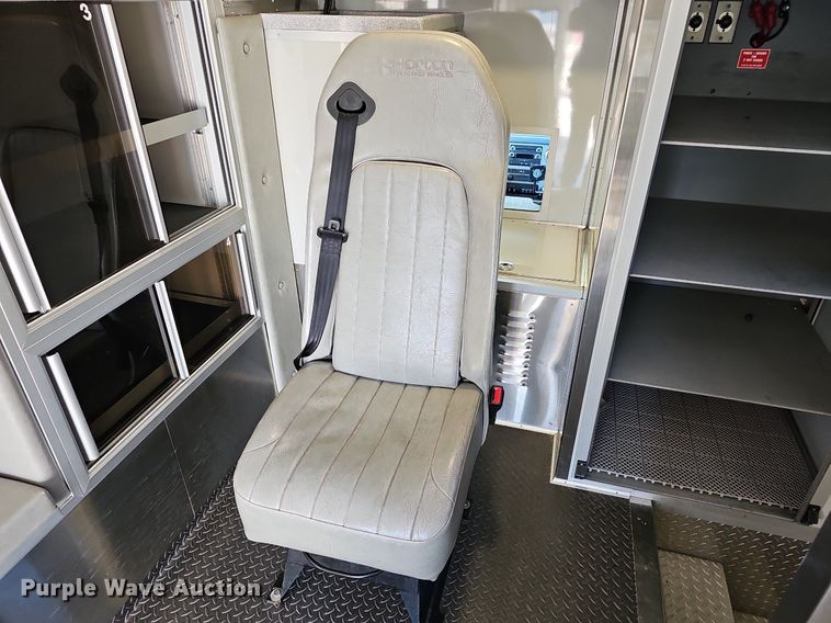 image for item DM1538 2014 Ford F550 Super Duty XLT ambulance