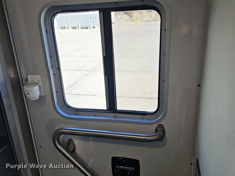 image for item DM1538 2014 Ford F550 Super Duty XLT ambulance