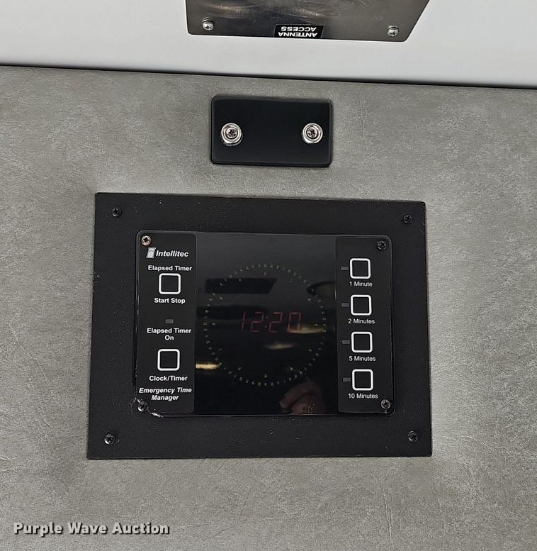 image for item DM1538 2014 Ford F550 Super Duty XLT ambulance