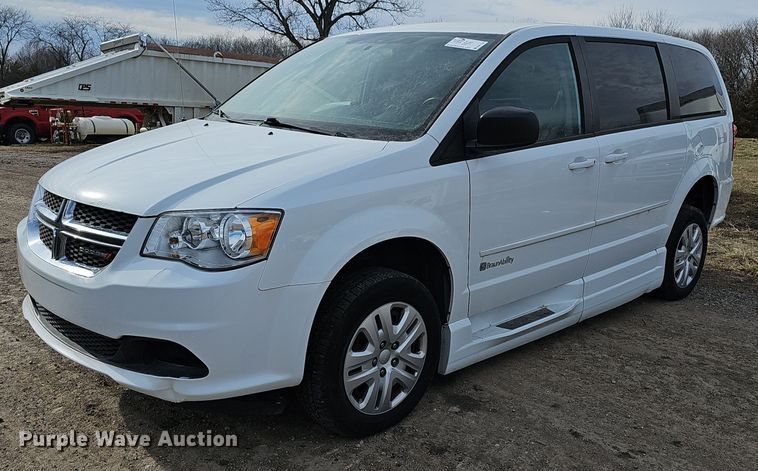 image for item DM1541 2016 Braun handicap accessible van