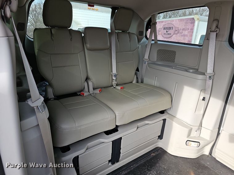image for item DM1541 2016 Braun handicap accessible van