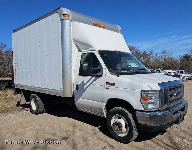 image for item DM1542 2012 Ford E350 Super Duty box truck