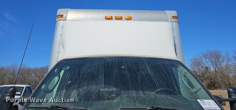 image for item DM1542 2012 Ford E350 Super Duty box truck