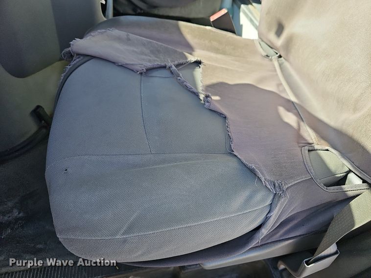 image for item DM1542 2012 Ford E350 Super Duty box truck