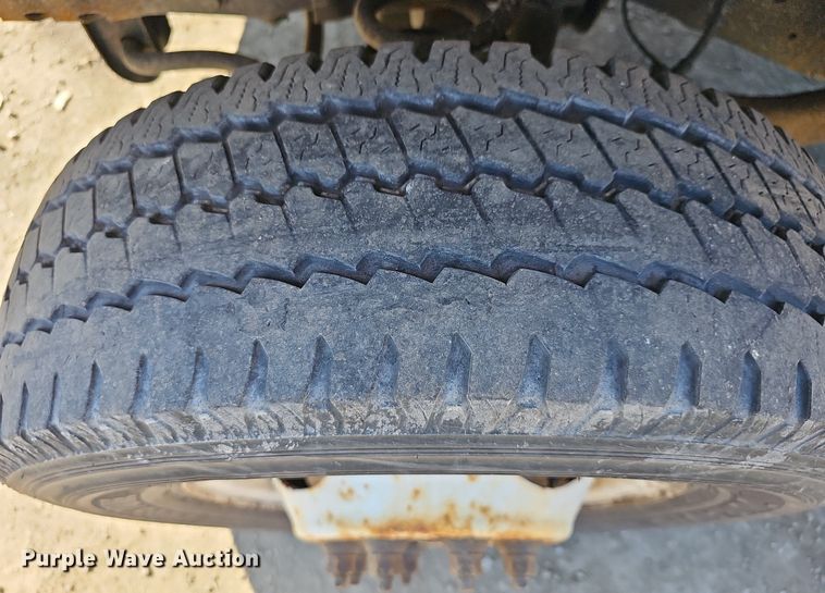 image for item DM1542 2012 Ford E350 Super Duty box truck