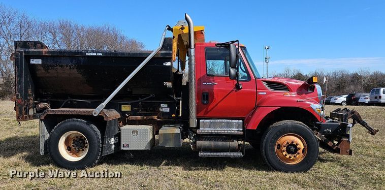 image for item DM1543 2011 International  WorkStar 7300 dump truck