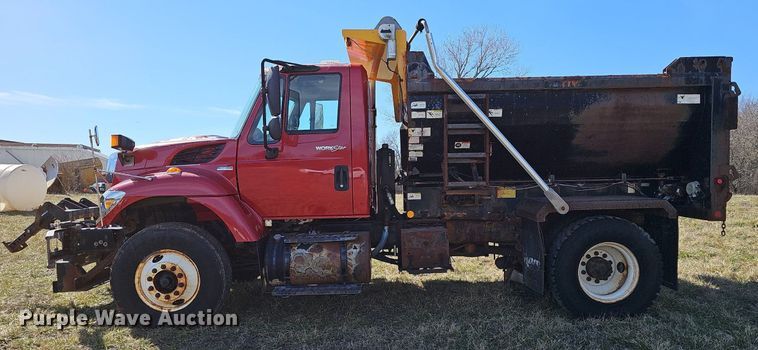 image for item DM1543 2011 International  WorkStar 7300 dump truck