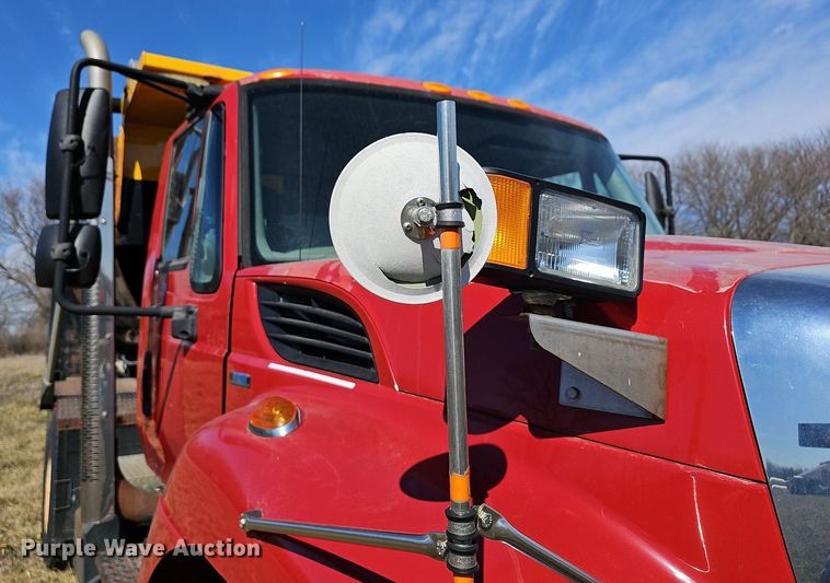 image for item DM1543 2011 International  WorkStar 7300 dump truck