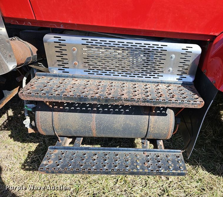 image for item DM1543 2011 International  WorkStar 7300 dump truck