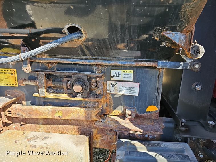 image for item DM1543 2011 International  WorkStar 7300 dump truck