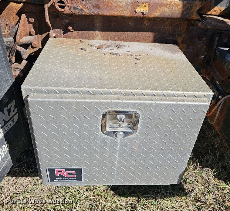 image for item DM1543 2011 International  WorkStar 7300 dump truck