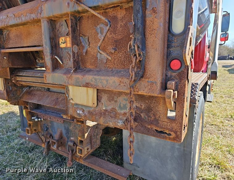 image for item DM1543 2011 International  WorkStar 7300 dump truck