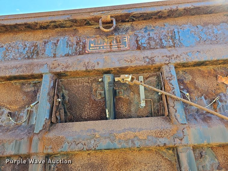 image for item DM1543 2011 International  WorkStar 7300 dump truck