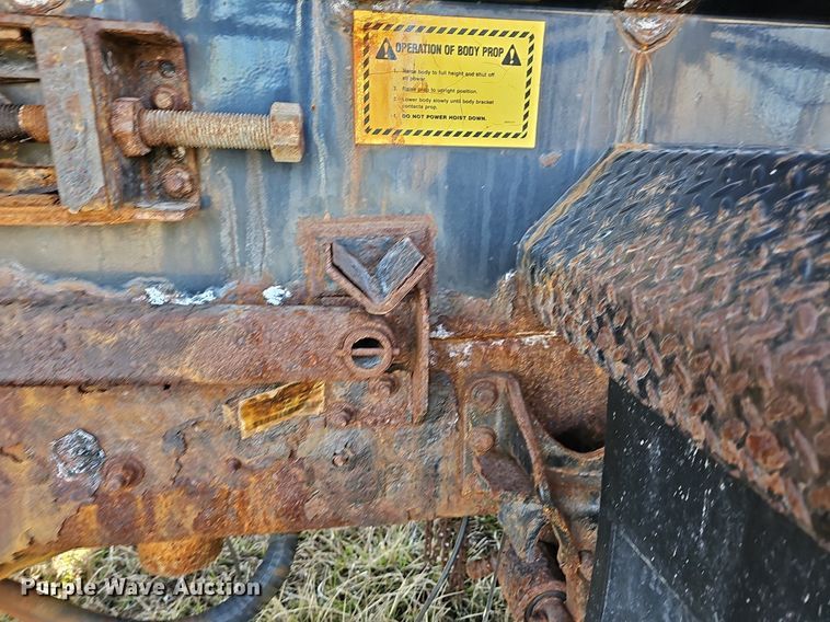 image for item DM1543 2011 International  WorkStar 7300 dump truck