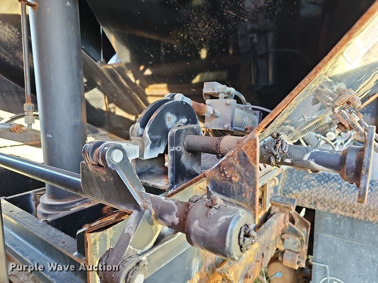 image for item DM1543 2011 International  WorkStar 7300 dump truck