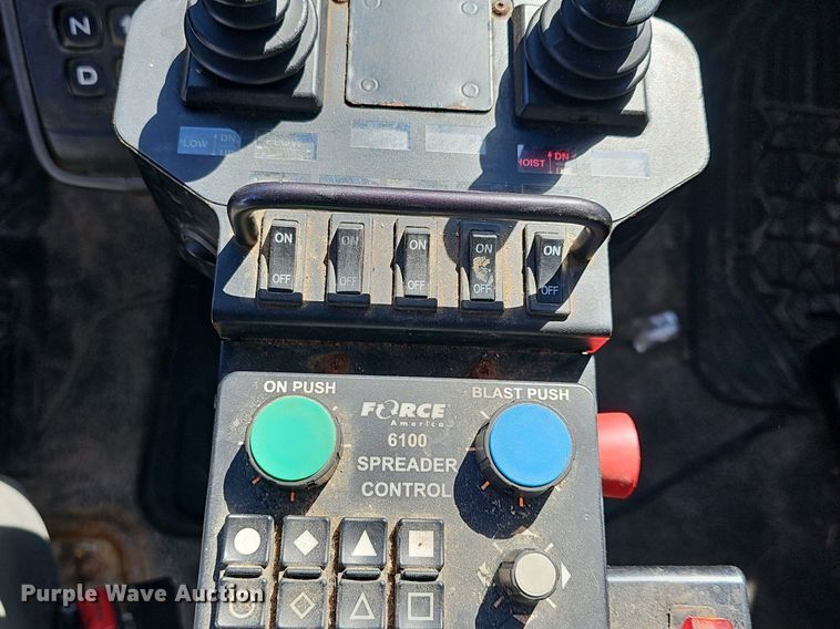 image for item DM1543 2011 International  WorkStar 7300 dump truck