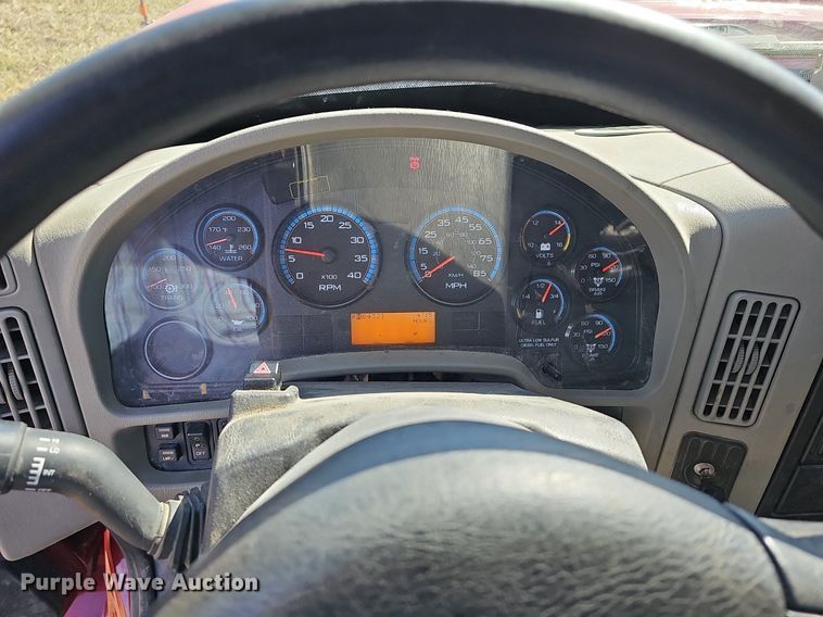 image for item DM1543 2011 International  WorkStar 7300 dump truck