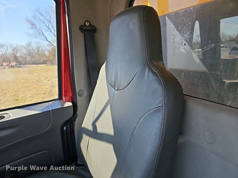 image for item DM1543 2011 International  WorkStar 7300 dump truck