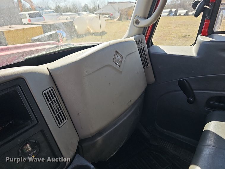 image for item DM1543 2011 International  WorkStar 7300 dump truck