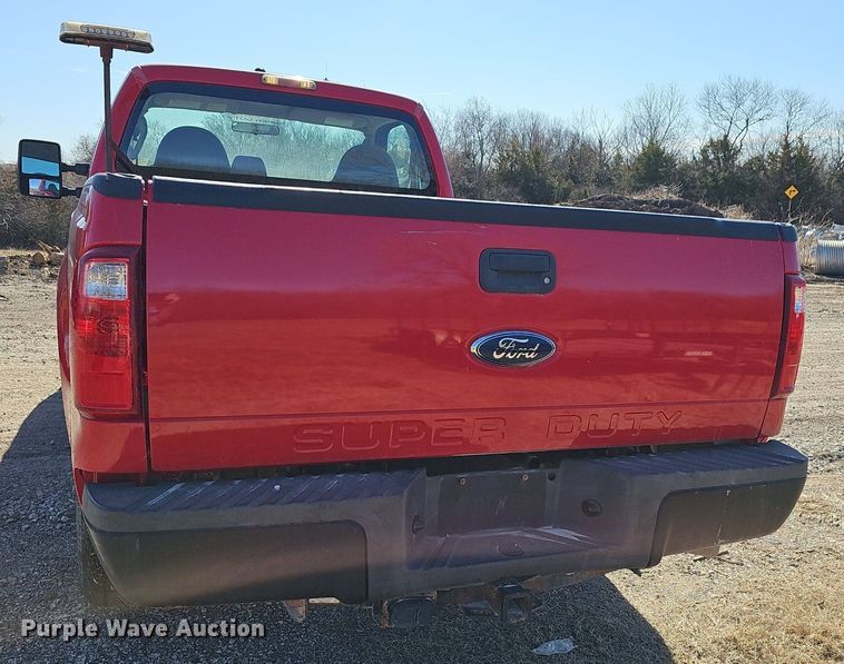 image for item DM1546 2008 Ford F250 Super Duty XL pickup truck