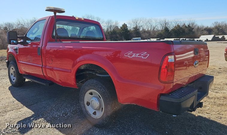 image for item DM1546 2008 Ford F250 Super Duty XL pickup truck