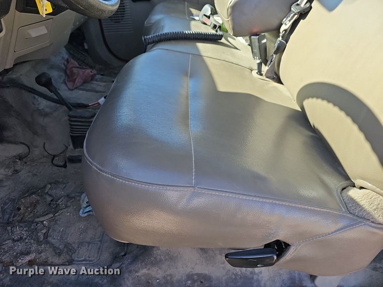 image for item DM1546 2008 Ford F250 Super Duty XL pickup truck