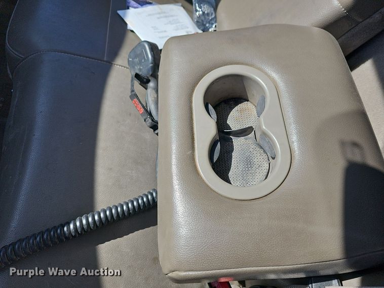 image for item DM1546 2008 Ford F250 Super Duty XL pickup truck