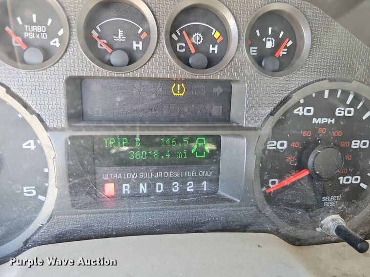 image for item DM1546 2008 Ford F250 Super Duty XL pickup truck