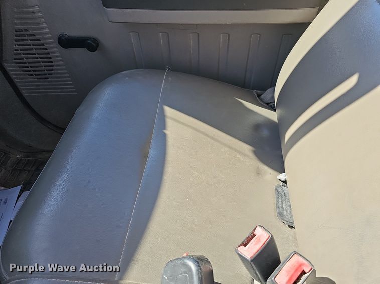 image for item DM1546 2008 Ford F250 Super Duty XL pickup truck