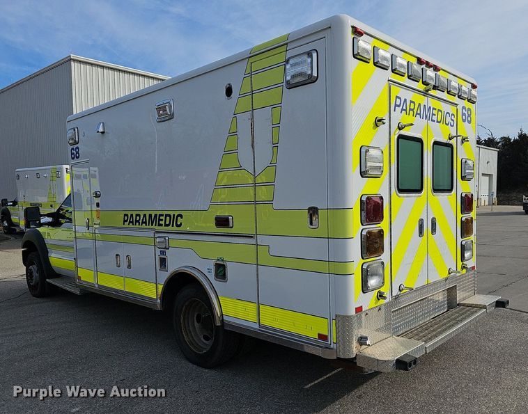 image for item DM1549 2012 Ford F450 Super Duty XLT ambulance