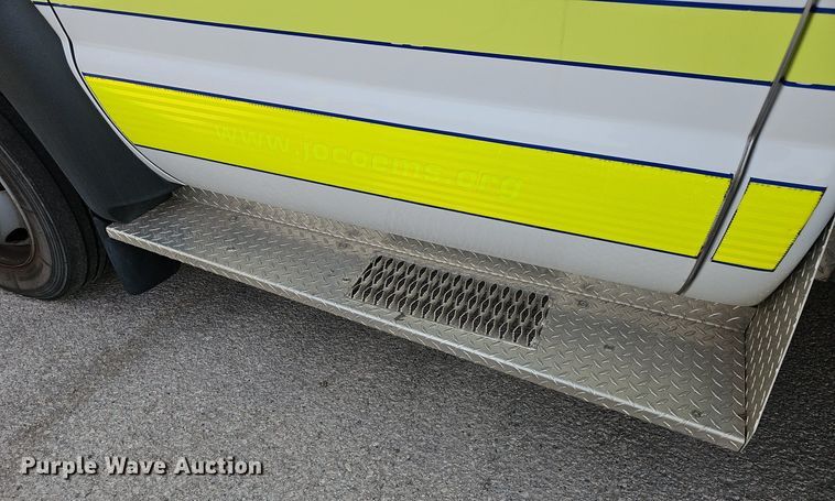 image for item DM1549 2012 Ford F450 Super Duty XLT ambulance