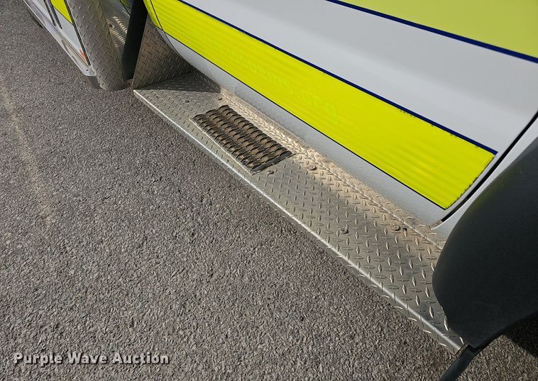 image for item DM1549 2012 Ford F450 Super Duty XLT ambulance