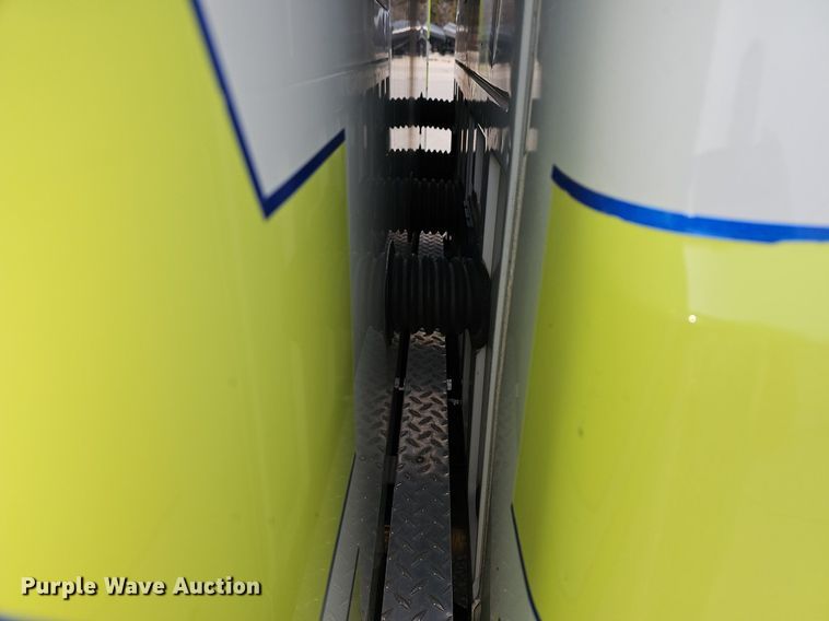 image for item DM1549 2012 Ford F450 Super Duty XLT ambulance