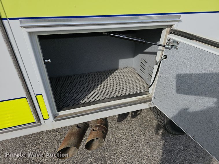 image for item DM1549 2012 Ford F450 Super Duty XLT ambulance