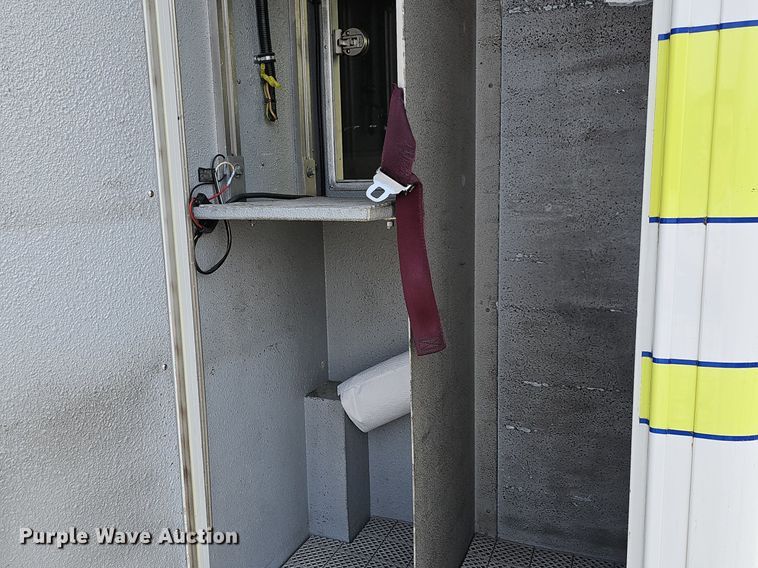 image for item DM1549 2012 Ford F450 Super Duty XLT ambulance