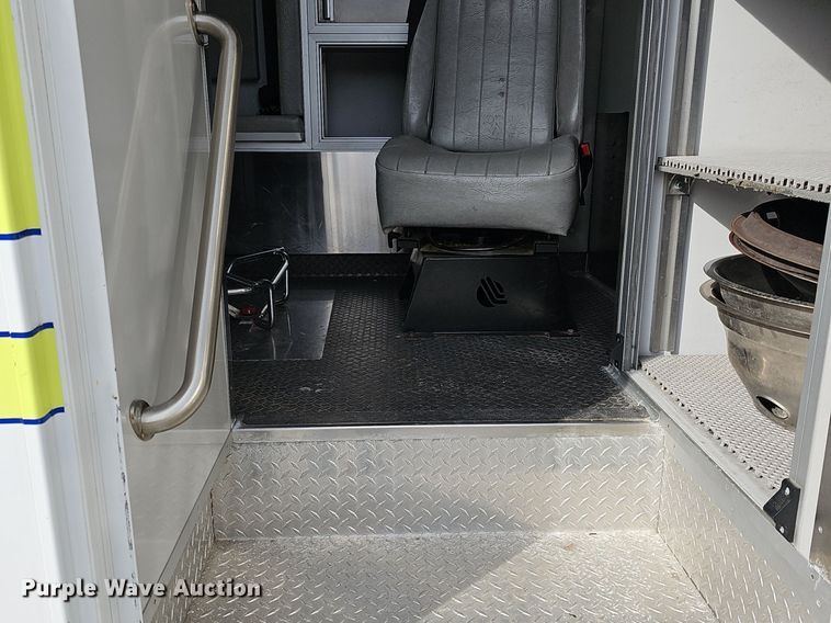 image for item DM1549 2012 Ford F450 Super Duty XLT ambulance