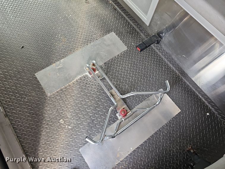 image for item DM1549 2012 Ford F450 Super Duty XLT ambulance