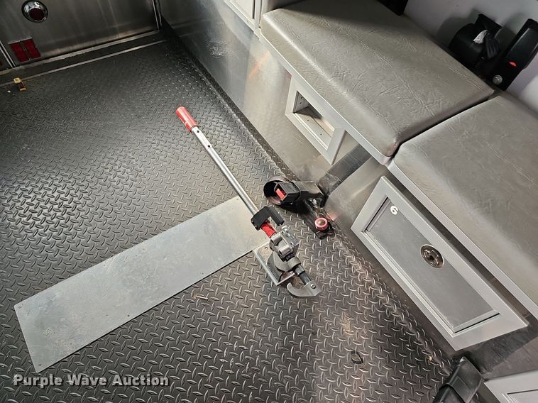 image for item DM1549 2012 Ford F450 Super Duty XLT ambulance