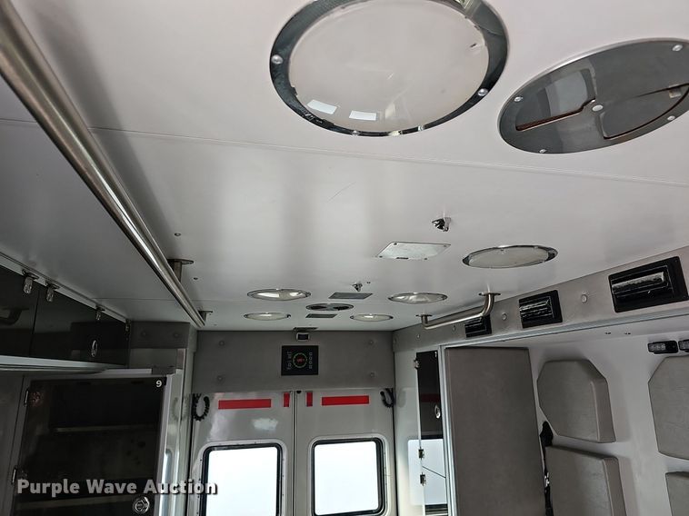 image for item DM1549 2012 Ford F450 Super Duty XLT ambulance