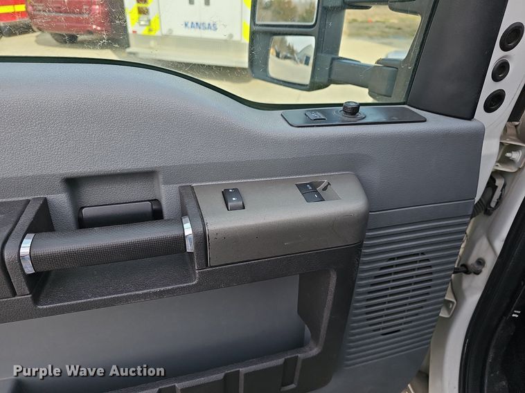 image for item DM1549 2012 Ford F450 Super Duty XLT ambulance