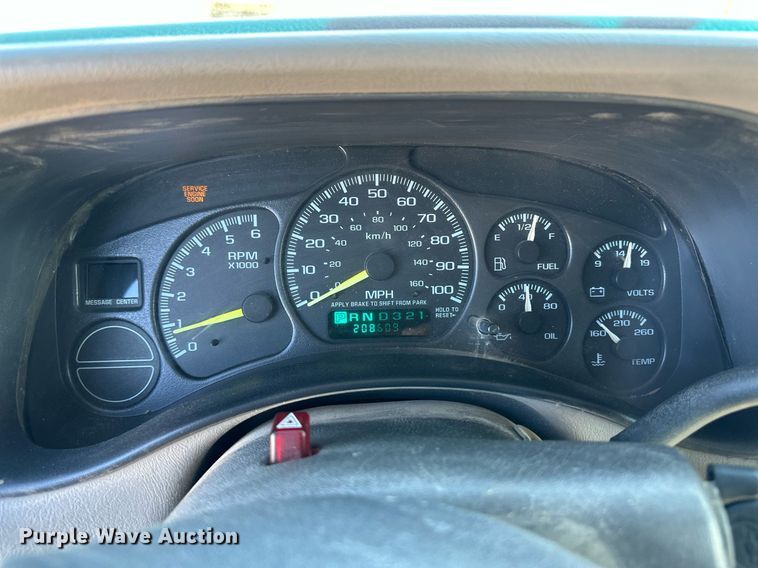 image for item DM2700 2000 Chevrolet Silverado 1500 Ext. Cab pickup truck